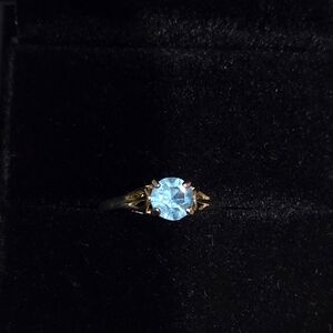 Vintage Blue Rhinestone Solitaire Ring in Yellow Gold